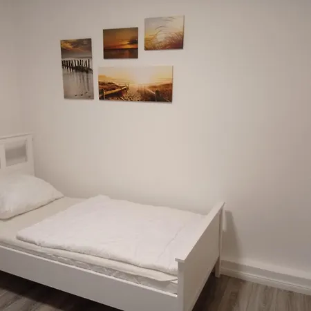 2 Schlafzimmer Appartement Eg Terrasse, Hund, Kamin *